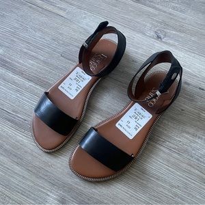 brand new sandals with a strap